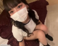 ロリ可愛いツインテ美女が体操服ブルマから恥ずかしそうにお股を開きエロ配信！！！[ライブチャット動画]